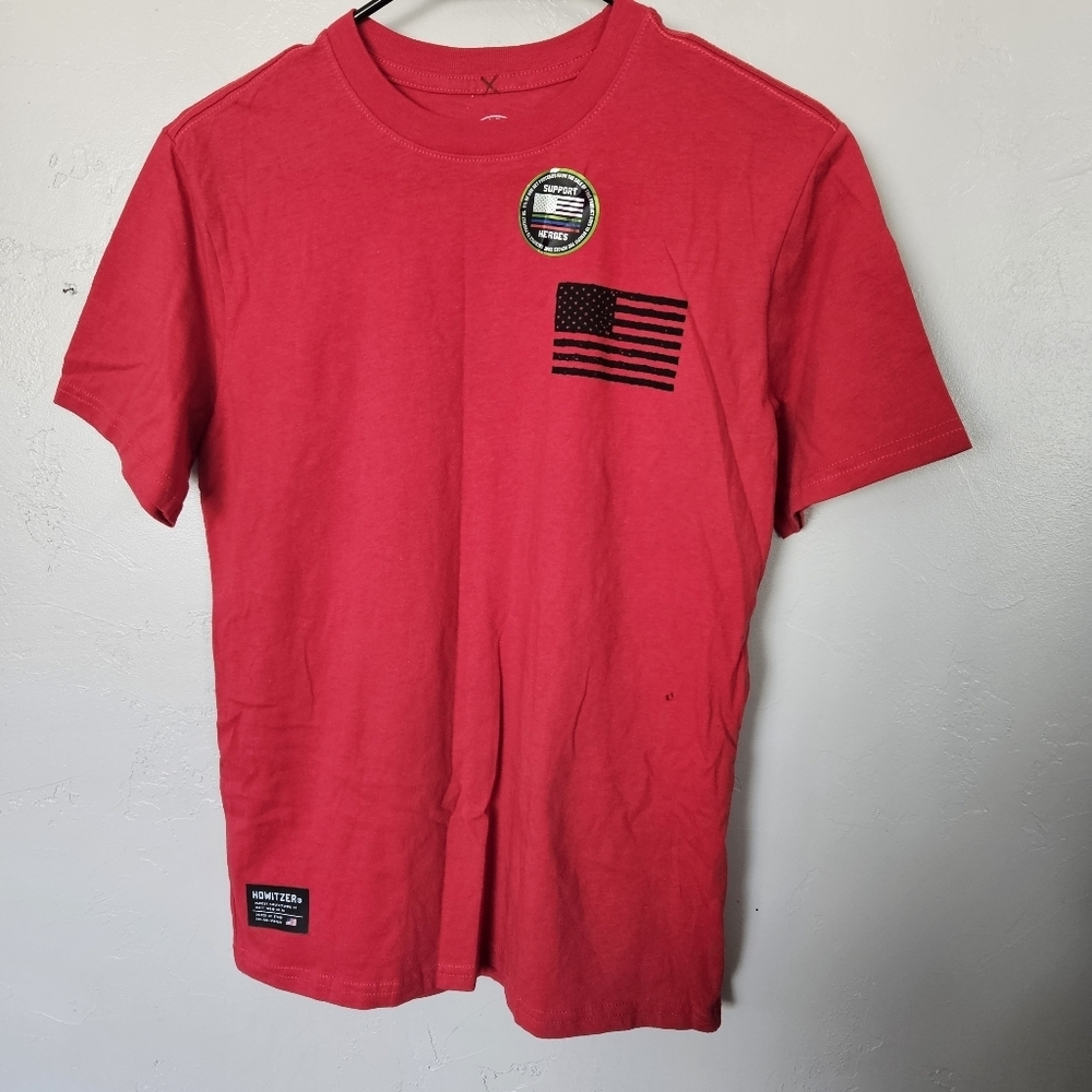 Howitzer NWOT Boys Youth Large Red T-Shirt Born to Hunt Skull Black Flag *DEFECT